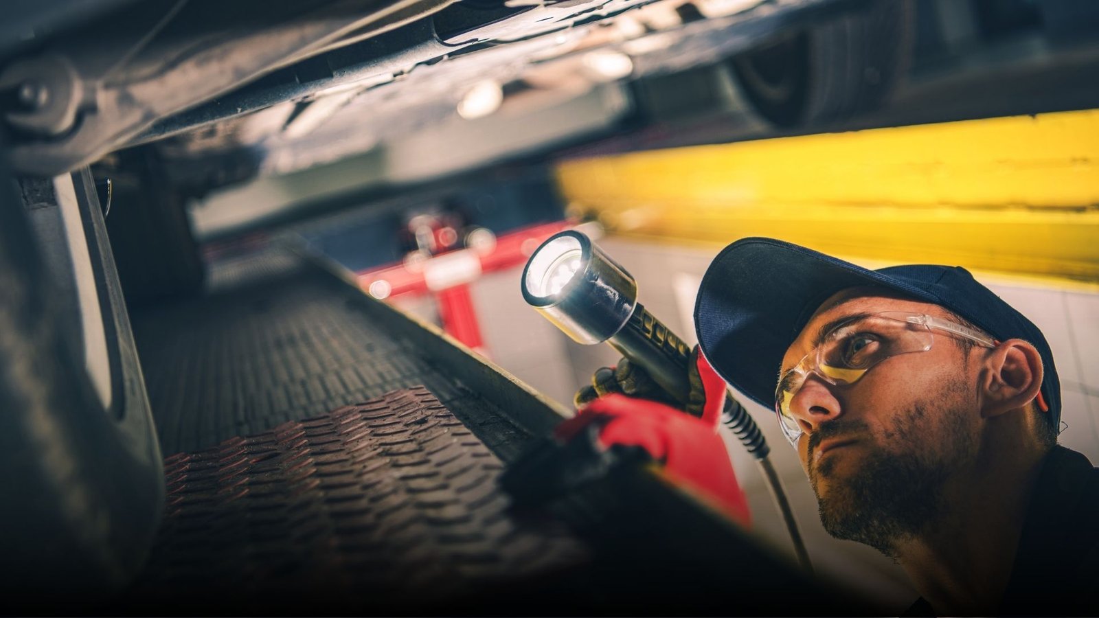 Antalya’da İkinci El Araç Alacaklar İçin A’dan Z’ye Kapsamlı Rehber [2025 Güncel]